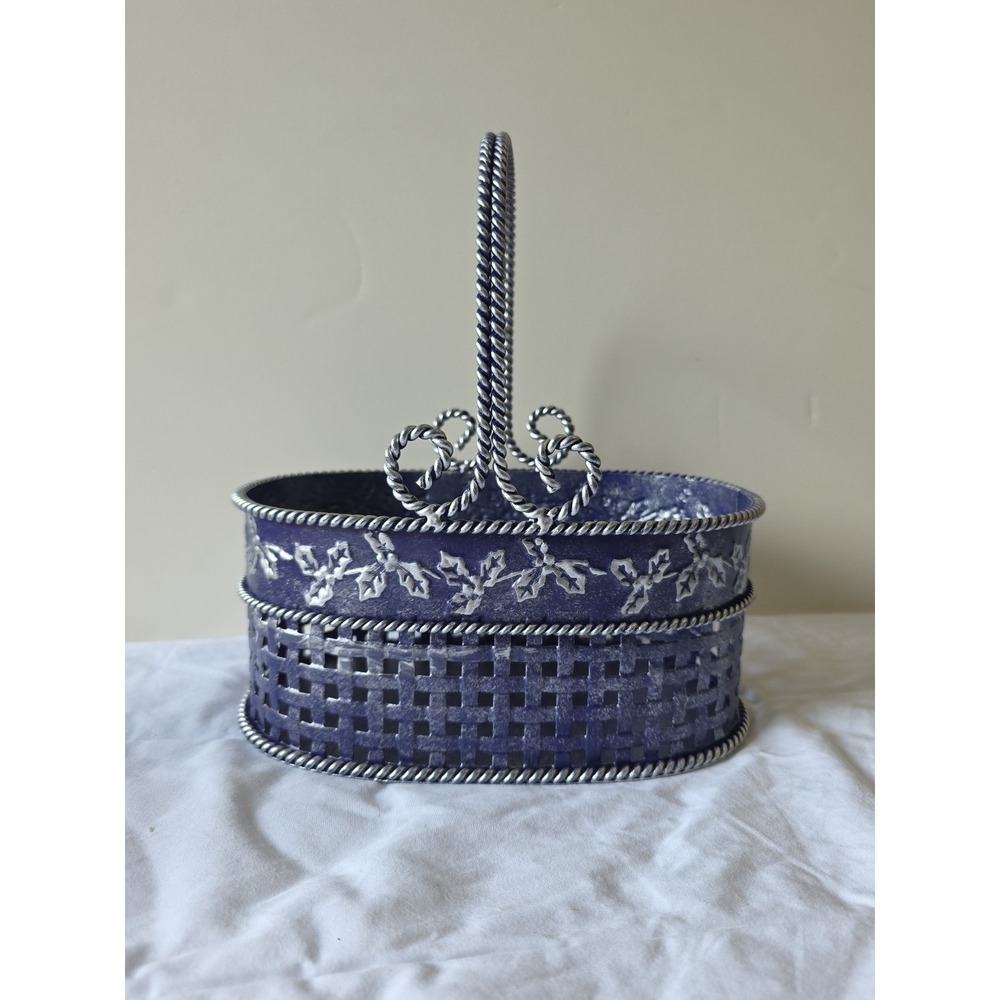Metal Basket Blue And Silver With‎ Holly Leaves And Handle